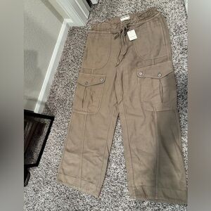 Free People khaki cargo pants, loose fit. NWT